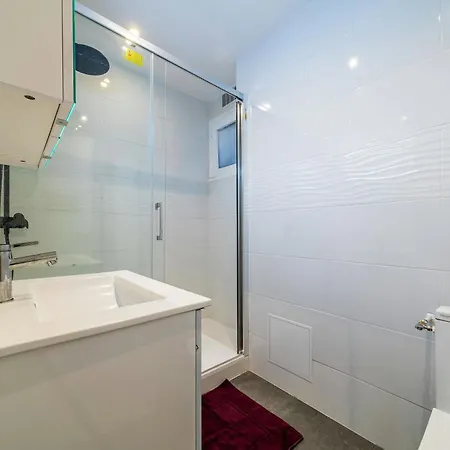 Appartement Lescale Dastérix - 9 Guests Near Paris Écouen